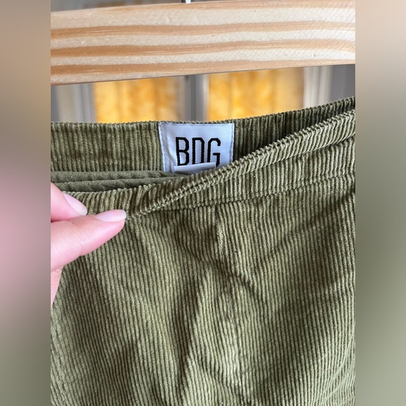 UO Green Corduroy Mini Skirt - Picture 4 of 4